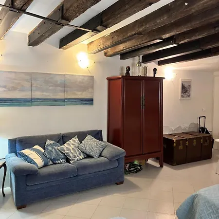 Rialto Duplex Apartment Venice