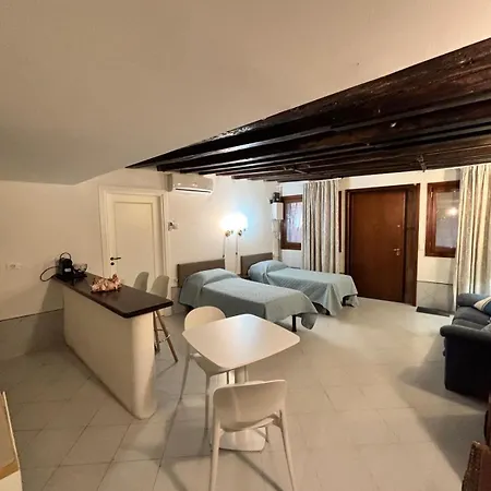 Rialto Duplex Apartman Velence