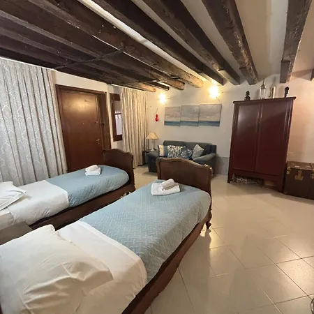 Rialto Duplex Apartment