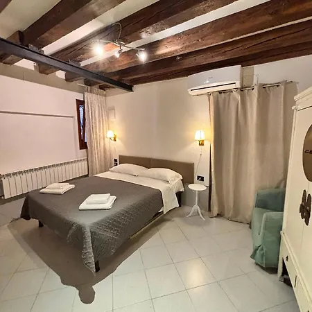 Rialto Duplex *