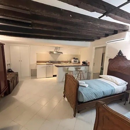 Rialto Duplex *